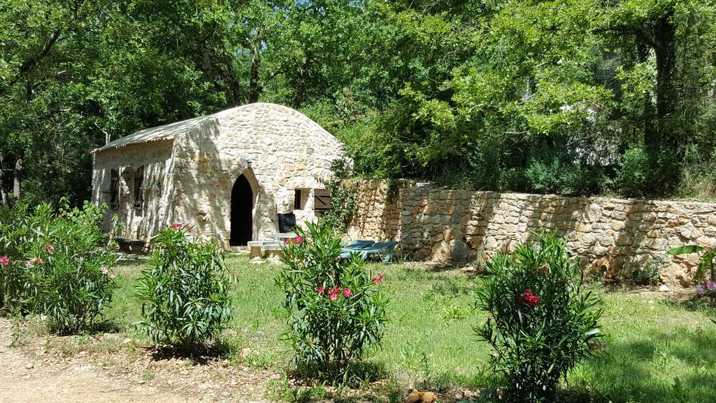 Le Donjon Des Combes Et Son Spa Fayence Zewnętrze zdjęcie