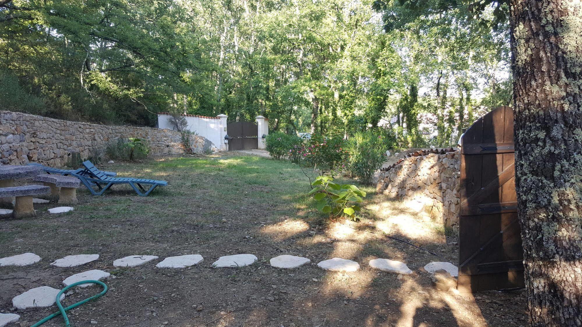 Le Donjon Des Combes Et Son Spa Fayence Zewnętrze zdjęcie