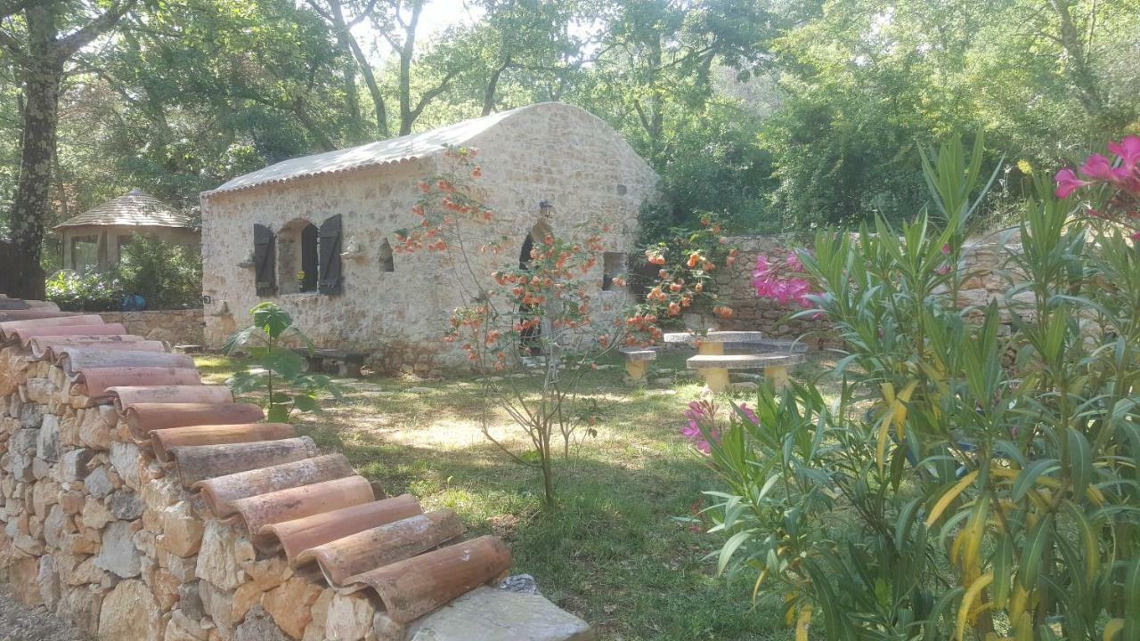Le Donjon Des Combes Et Son Spa Fayence Zewnętrze zdjęcie